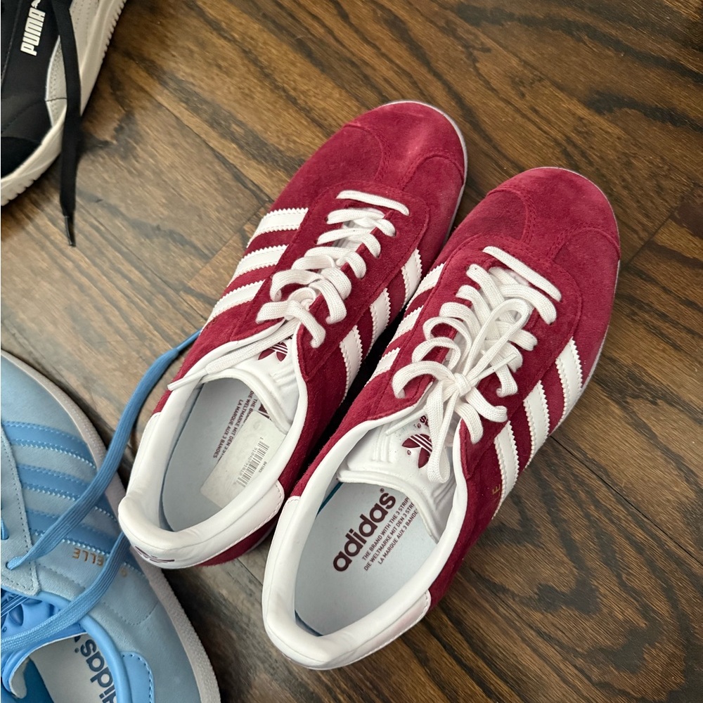 Adidas Men's Red and White Sneakers